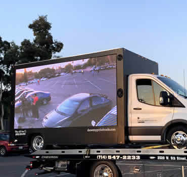 Mobile  LED Billboard Truck Advertising 13